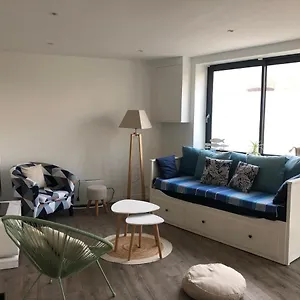 Hébergement de vacances Charmante Maison Proche, Saint-Lunaire